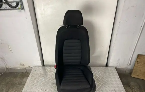 Volkswagen PASSAT B6 Front driver seat 3C0971307