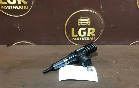 Skoda Octavia Mk2 (1Z) Fuel injector 03G130073G 0414720404