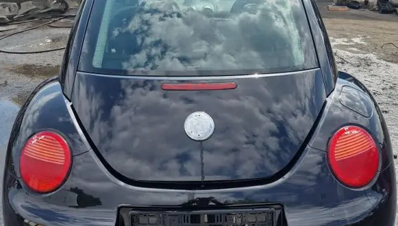 Volkswagen New Beetle Tailgate/trunk/boot lid