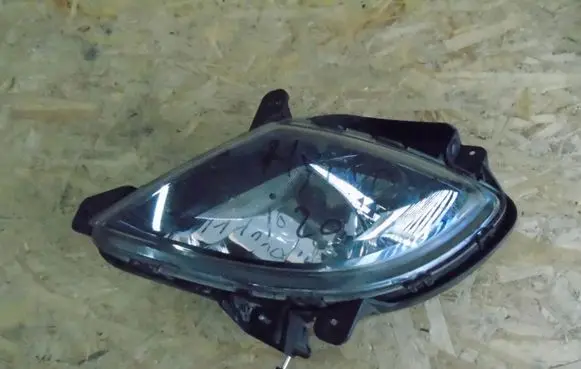 Hyundai i20 (PB PBT) Front fog light 12852