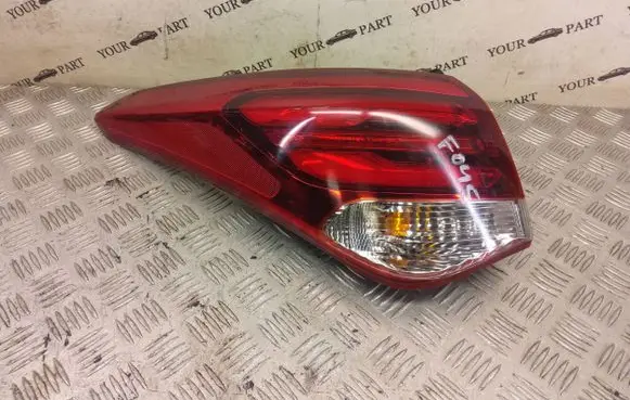 Hyundai i40 Rear/tail lights 92401-3Z600
