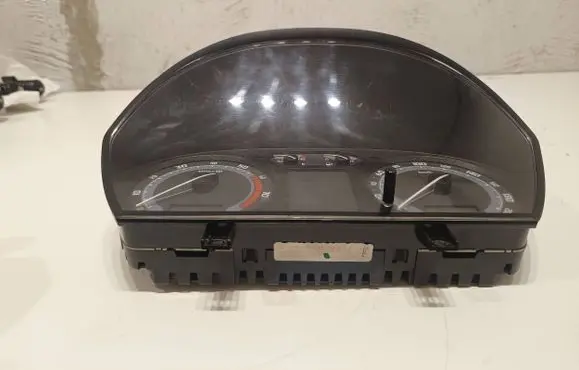 Skoda Fabia Mk1 (6Y) Speedometer (instrument cluster) 6Y0920883L