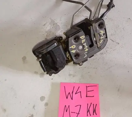 Mazda Premacy Front door lock C807