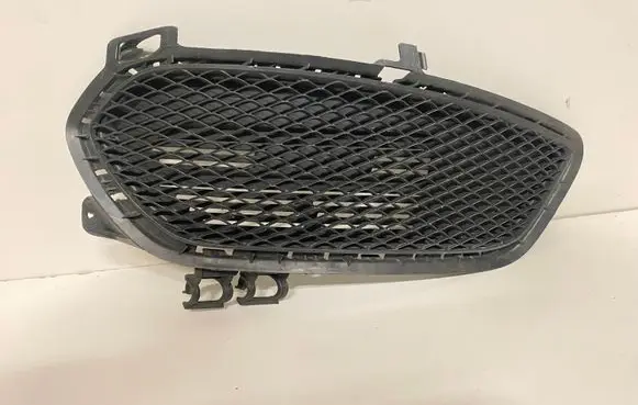 Mercedes-Benz CLA C117 X117 W117 Front bumper lower grill A1178852322