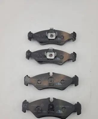 Mercedes-Benz Vito Viano W638 Brake pads (front) A0044205620