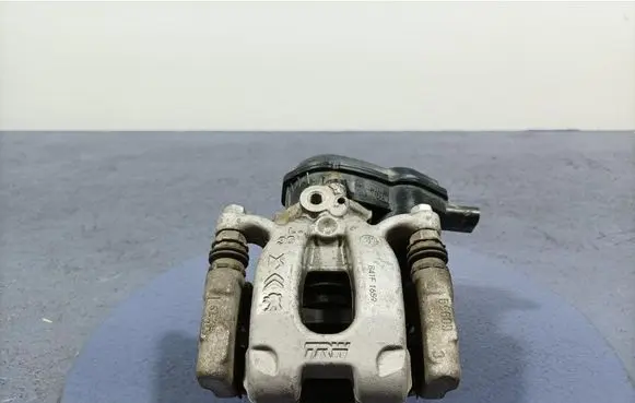 Peugeot 208 Rear brake caliper