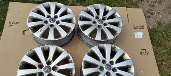 Opel Astra J R17 alloy rim 