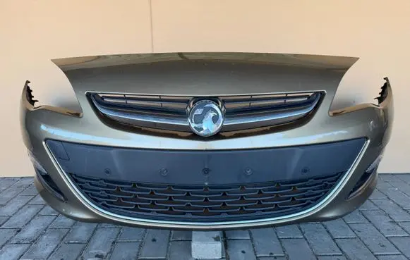 Opel Astra J Front bumper 13368660
