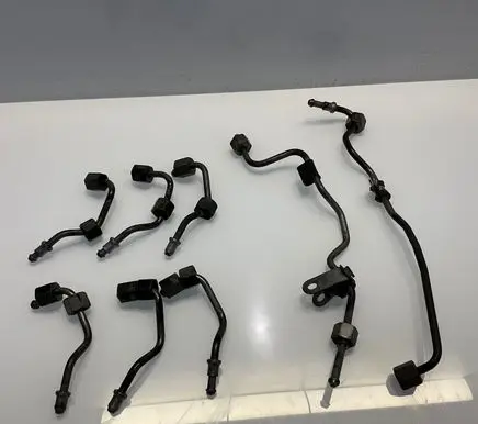 Mercedes-Benz S W221 Fuel injector supply line/pipe A6420700033 6420700033 A6420701433