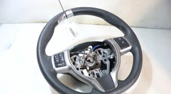 Toyota Yaris XP210 Steering wheel