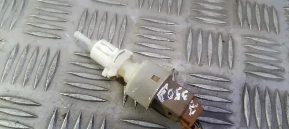 Fiat Panda II Brake pedal sensor switch b365