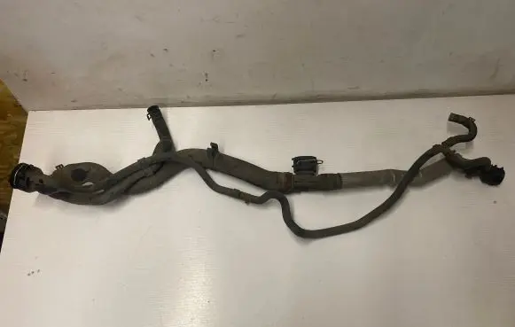 Volkswagen PASSAT B6 Engine coolant pipe/hose 1K0122291B
