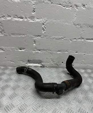 Nissan Qashqai Engine coolant pipe/hose