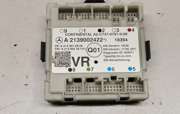 Mercedes-Benz C W205 Door control unit/module A2139002422 A2139010608