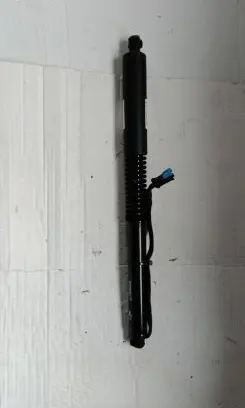 BMW X3 G01 Tailgate strut 7397322 18202210