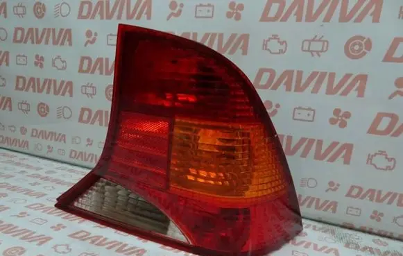 Ford Focus Rear/tail lights 1M51-13404-B