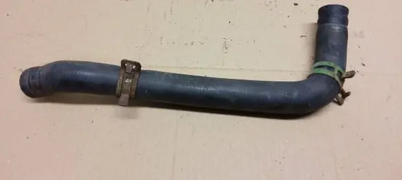 Volkswagen Multivan T4 Engine coolant pipe/hose 701819372B