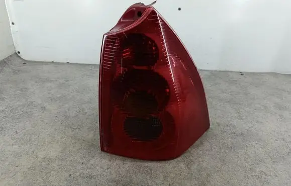 Peugeot 307 Rear/tail lights 26674T0206
