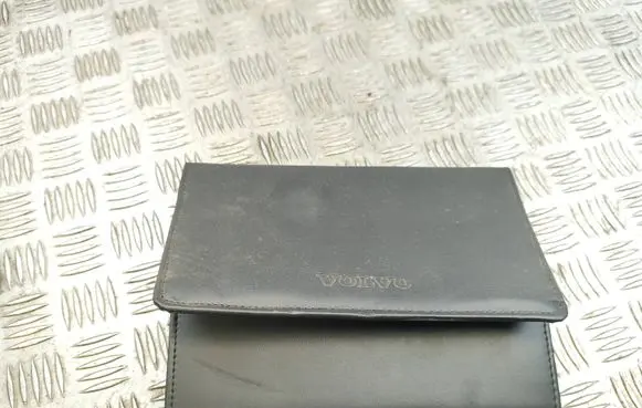 Volvo S60 Owners service history hand book 