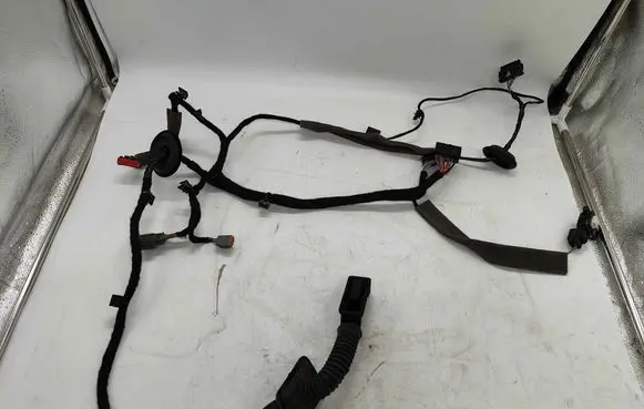 Volvo XC60 Front door wiring loom 32143926