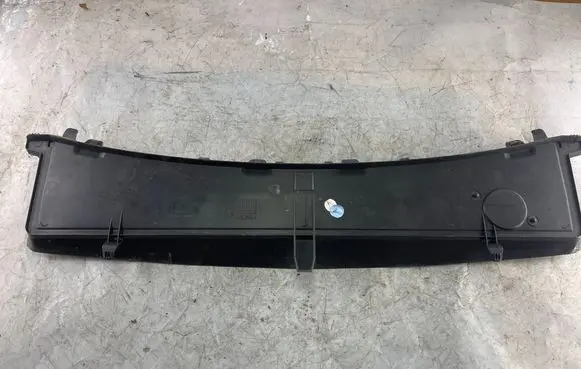 Citroen DS5 Intercooler air guide/duct channel 9687734380