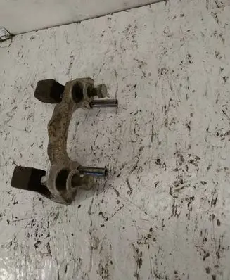 BMW 5 E39 Front Brake Caliper Pad/Carrier 