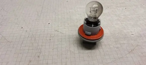 Jeep Grand Cherokee Rear tail light bulb 