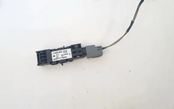 Chrysler 300 - 300C Airbag deployment crash/impact sensor 1128201929 04671779ac