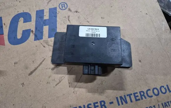 Volkswagen Golf IV Comfort/convenience module 1J0959799Q 5DK00795150