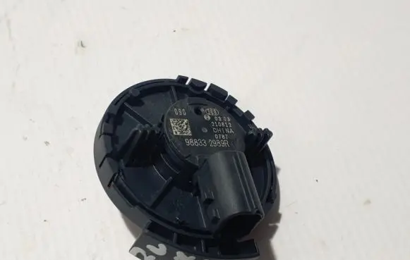 Renault Arkana Airbag deployment crash/impact sensor 988332989R
