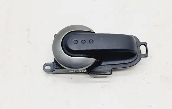 Nissan Note (E11) Front door interior handle