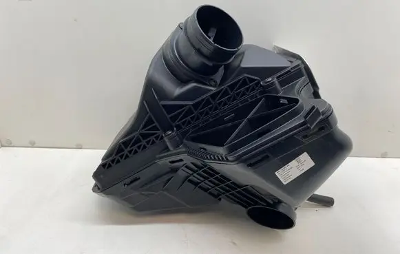Audi A5 Sportback 8TA Air filter box 8K0133837AB 8K0133843E