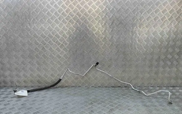 Opel Movano C Air conditioning (A/C) pipe/hose 924403876R