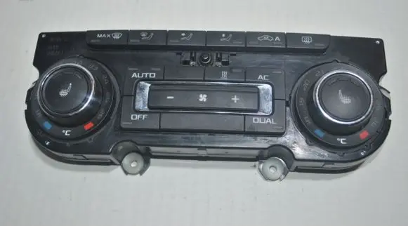 Skoda Octavia Mk2 (1Z) Climate control unit 3T0907044BN