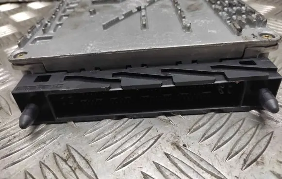 Volvo S70 V70 V70 XC Engine control unit/module 0281001776
