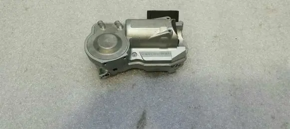 Mercedes-Benz CLS AMG C219 Steering wheel lock A2034621130
