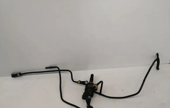 Porsche Macan (95B) Vacuum valve 72268737