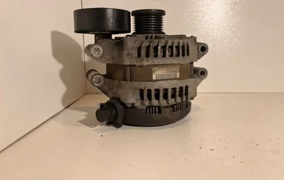 BMW 3 E90 E91 Generator/alternator 7550468 14V170A