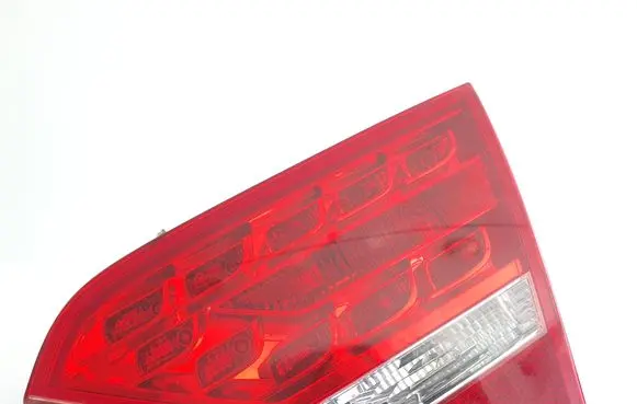 Audi S5 Tailgate rear/tail lights 8T0945094A