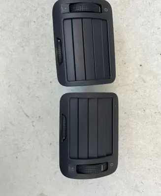 Volkswagen PASSAT B5.5 Dashboard side air vent grill/cover trim 3B0819704D 3B0819703D
