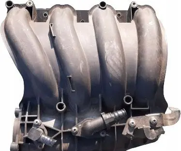 BMW 1 E81 E87 Intake manifold 7518751