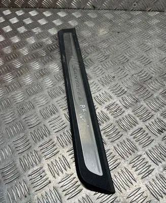 Hyundai Santa Fe Front sill trim cover 858742W500
