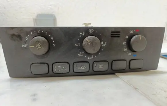 Volvo S40, V40 Climate control unit 30612623 612698 01D42695G01