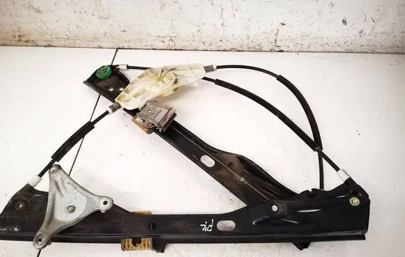 Volkswagen PASSAT B6 Sliding door window regulator with motor