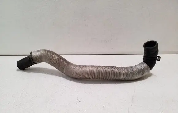 Skoda Superb B6 (3T) Engine coolant pipe/hose