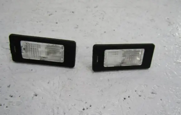 Skoda Octavia Mk3 (5E) Number plate light 5N0943021B