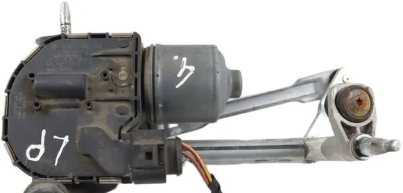Seat Altea Wiper motor 5P0955119B 0390241936