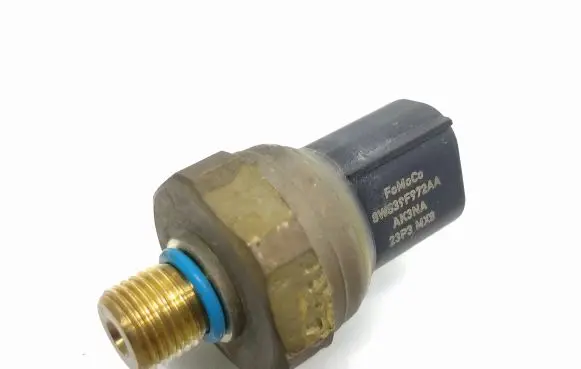 Fuel pressure sensor
