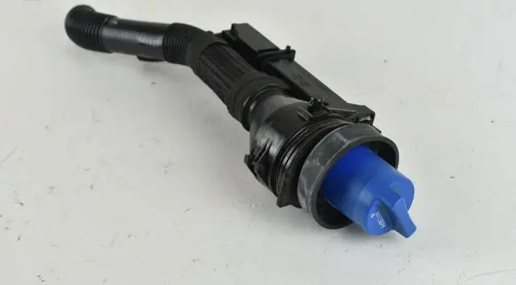 Toyota Hilux (AN120, AN130) AdBlue Liquid refill tube 7432474AE