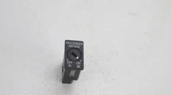 Skoda Yeti (5L) Passenger airbag on/off switch 
